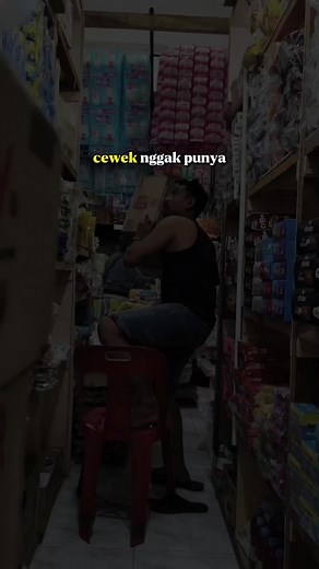 #Begitulah dunia Pria dihargai saat dia punya bukan saat lagi berjuang.