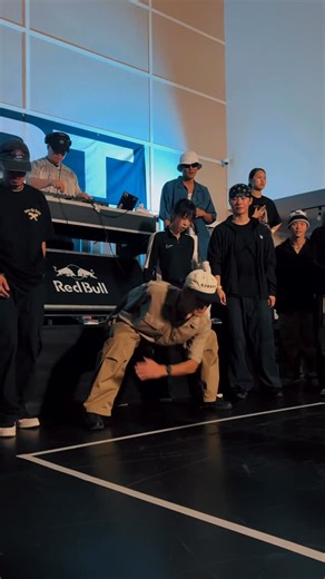 SOLSOW🦅 on Instagram: "물의호흡 제4형🌊 #solsow #battle #preselection #들이친파도"