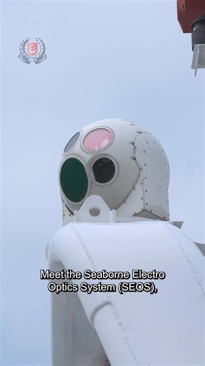 🌊🚨 When danger strikes, every second matters. Watch how the Police Coast Guard (PCG)’s Seaborne Electro Optics System (SEOS), the eyes that never blink, support our PCG officers in keeping our waters safe. #safeguardingeveryday #singaporepoliceforce #spftech #techtotherescue | Singapore Police Force