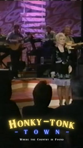 Connie Smith - How Long 🎙️ . Songwriters: Marty Stuart, Connie Smith, Harlan Howard. . 🎥 Honky Tonk Town 🎧 🪕 🤠 Where the Country is Found. 🎻 🇺🇸 . Real Country Music 🎼 Check our Official Playlists 🎧🎵 (Bio) . More at Our YouTube Channel 📺 . #realcountrymusic #country #countrymusic #conniesmith #honkytonktown | Soundwave Society