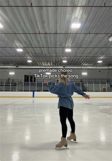 Creative Figure Skating Choreography Inspired by TikTok