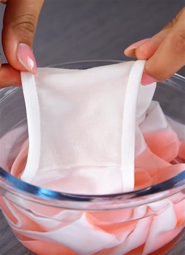 43K views · 94 reactions | Remove tough stains from clothes with ease with these hacks! | 5-Minute Crafts GIRLY | Facebook