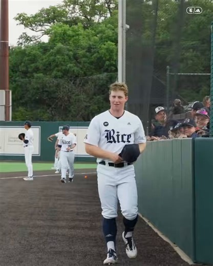 Playing in Texas ain’t for everybody. Good thing it is for us 🤩#RiceGuys x #GoOwls 👐