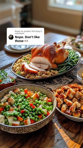 Replying to @Jordan The Grey Thanksgiving, but cursed #weirdcore #oddities #strangeai #horror #thanksgivingdinner