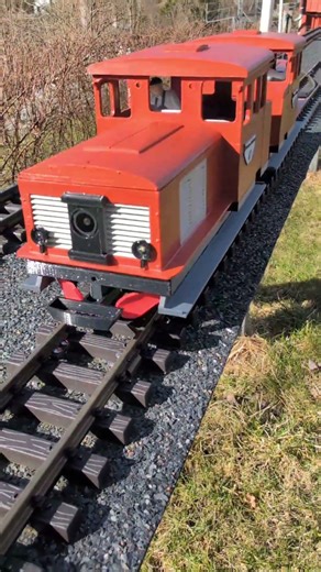First run for the Z4P fpv cam locomotives, camera electronics in 47, batteries in 23. 12v 7350 mAh
