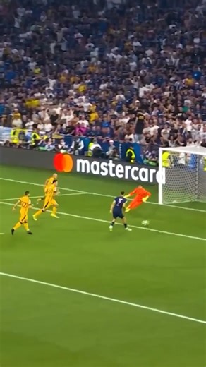 Hakimi doing Hakimi things 🔥 | PSG - Paris Saint-Germain