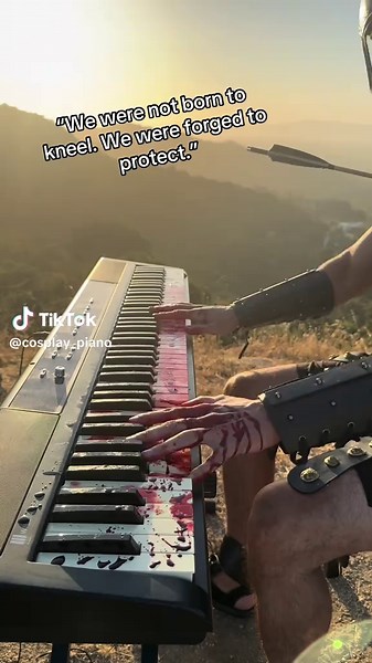 Cosplay Piano on TikTok