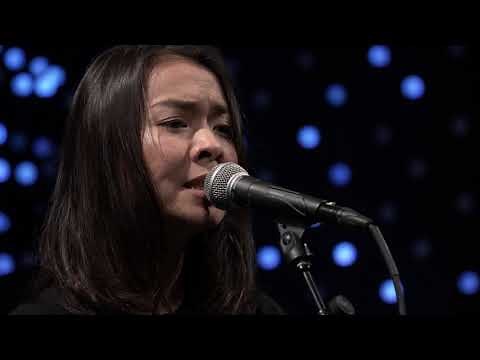 Mitski - Two Slow Dancers (Live on KEXP)