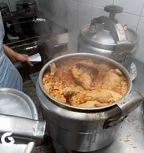 Eating Insane Arabic Food in Madinah #umrah #saudi #travel #madinah #food #streetfood #madghoot | Globalecentre