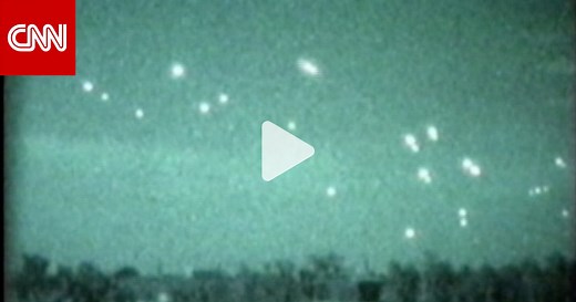 مشاهد التقطتها كاميرا CNN لسماء بغداد ليلاً قبل 25 عاماً خلال "عاصفة الصحراء"