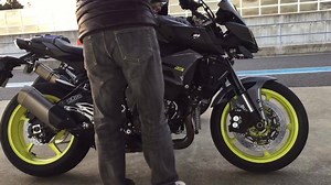 YAMAHA MT-10を試乗取材中 サーキットではYZF-R1 公道ではGSX-S1000&S1000Rを相手に比較試乗です。 | ヤングマシン YoungMachine