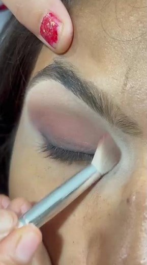 Brown Eyeshadow Makeup Look 🤎 | Soft Glam Eye Makeup Tutorial | Beginner Friendly
