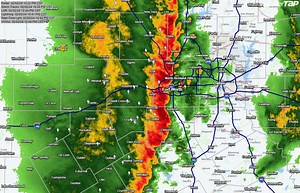 #TXWX Strong storms blowing through DFW with 40-50 mph wind gusts, heavy rain, small hail, but no watches or warnings. Squall line should be out by midnight. Live weather update at 11 on WBAP 820 / 93.3 FM | WBAP