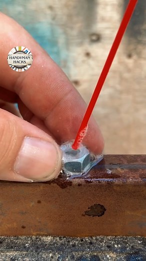A technique that guarantees a perfect hole every single time! 🔧✨ #handytips #handymanhacks #prolevelhack #drillingtips #smartfix #easyhandytips #simpletrick | Handyman Hacks
