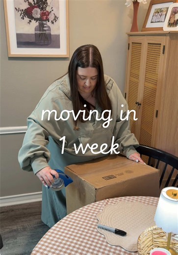 soooo ready for a fresh start 🫶🏻 for anyone wondering why i’m moving…to sum up my experience in this apartment, i’ll do my own spin on a quote from the wizard of oz. instead of the famous line “lions, tigers and bears, oh my!”… it’s “wasps, snakes and cockroaches, oh my!” 🥲 #movingvlog #movewithme #livingalone #cozyathome #minivlog