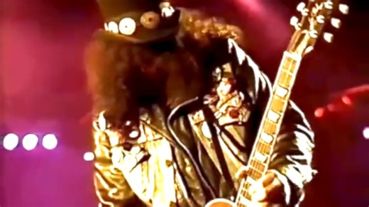 Guns N' Roses, Pretty Tied Up LIVE IN RIO 1991 #GNR #GnfnR | Guns n' f 'n Roses.It - Nightrain Italia Fanpage