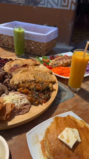 @el_cactus_restaurant ahora llega a ofrecernos también su menú en desayunos y la verdad es que nunca decepcionan! La comida es muy rica y las porciones generosas, podrás encontrar opciones dulces y saladas 🇲🇽❤️ | Zacatecas Capital