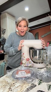 This video is not sponsored. I am just excited to show y’all what I got. #notsponsored #ThankYall #easyrecipe #cookingwithlove | Shannon House