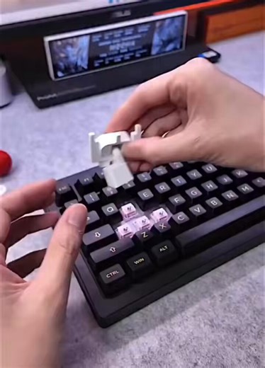 3D-printed joystick transforms your keyboard into a full arcade controller