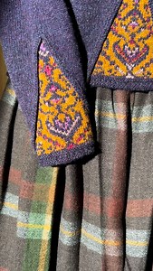 A brief moment of intense sunshine coming through the windows today seemed the perfect opportunity to show off the Kimberley jacket design from the book A Collector’s Item. This version has a main colour of Limpet with inserts in Golden Plover. (Video taken on a handheld phone in natural light) Edit: We have sold out of the Collector’s Item book. The Kimberley design will be coming out as a patterncard kit early in 2026. The Persian Tiles wrap (which we have also had a lot of messages about) wil