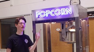 Paragon Zenith 32 Oz Commerical Large Popcorn Machine - Red