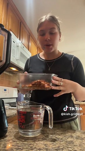 Homemade Almond Milk: Easy DIY Recipe