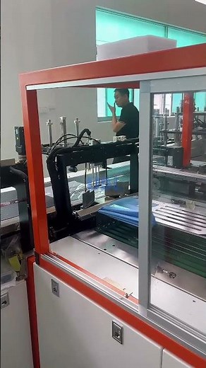 Clothes folding machine