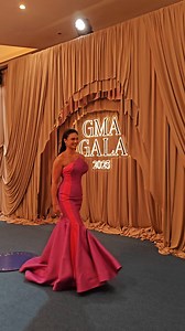 17K views · 385 reactions | @kleapineda's pink dress made her own magic. ✨  using the new 퐇퐎퐍퐎퐑 ퟒퟎퟎ 퐏퐫퐨 ퟓ퐆! Pre-Order for only ₱32,999 and get exclusive freebies up to ₱6,000+! Know more here: https://bit.ly/Web_H400Pro_FB #HONOR400Pro5G #YourAIPhone #200MPUltraClearAICamera #GMAGala2025 | HONOR Philippines | Facebook