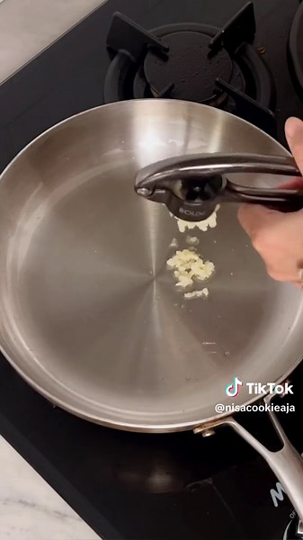 Creamy Spicy Noodles Recipe with Cheese | Spicy Food Ideas