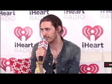 How to pronounce Hozier