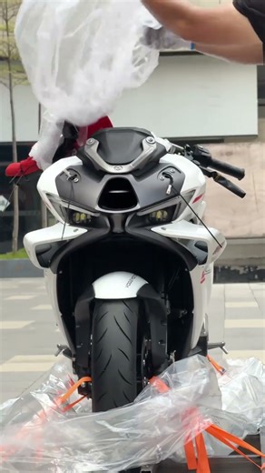 VOGE RR500 S traction control quickshifter and launch control A premium version even add