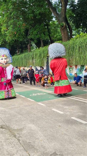 Ramadan arrives ondel-ondel version