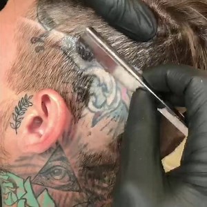 💈 TRANSFORMATION 💈 =====================•=================== @elegancegloves used to prevent hair splinters , increase tool grip , prevents chemical heat repellent and improve sanitation . ------------------------------------------------ ------------------------------------------------ Hair Model : @sharky_edwards ------------------------------------------------ ------------------------------------------------ Make your Appointment Today at www.elegancestudio.com @elegancestudio #LA #Melroseba