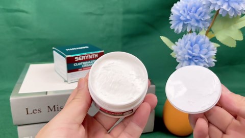 Clotrimazole Antifungal Cream 1% USP – Helps Relieve Athlete’s Foot, Jock Itch, Ringworm & Other Fungal Infections – Anti‑Itching, Moisturizing Formula for Face & Body-2.1 oz