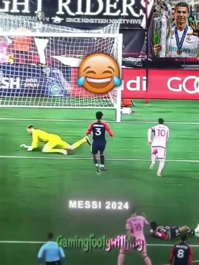 RONALDO OWNS MESSI (pessi) suiii