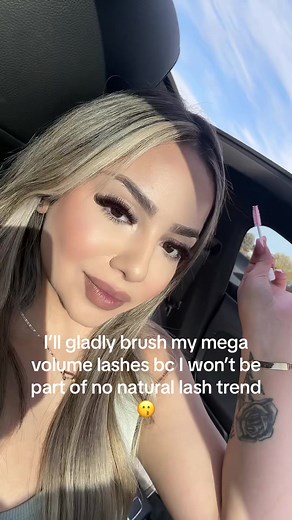 Mega Volume Lash Extensions for Bold, Eye-Catching Looks