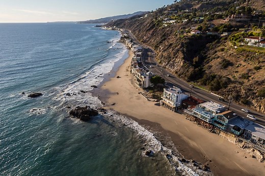 Hiking In Malibu: 12 Incredible Hikes For Views, Fun & More!