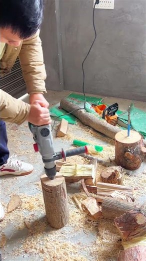 Cutting Through Large Logs With A Massive Circular Saw