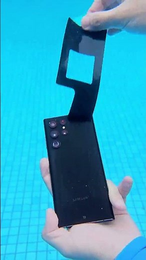 Samsung Waterproof Display: The Ultimate Mobile Phone Feature!