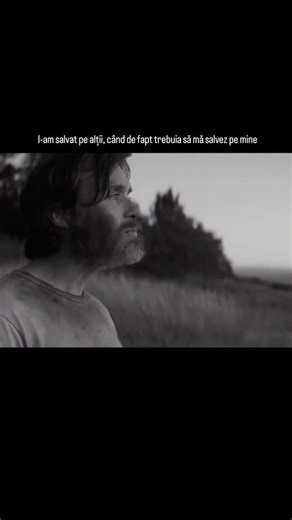 Delia on Instagram: "Am ajutat chiar și când aveam nevoie de ajutor. Nu pentru că eram bine, ci pentru că așa am învățat să funcționez. Pentru unii dintre noi, a oferi a devenit o formă de siguranță. Dacă sunt util, rămân. Dacă sunt de folos, nu sunt abandonat. În timp, ajutorul nu mai vine din generozitate, ci dintr-o teamă tăcută: aceea că, dacă mă opresc, nu va mai fi nimeni acolo pentru mine. Așa că continui. Continui chiar și obosit, chiar și gol, chiar și atunci când corpul și mintea îmi s