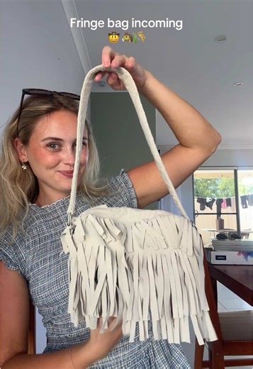 Create Your Own Fringe Bag: A DIY Guide