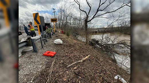 'My God, he's still alive': Passerby saves truck driver in Mason County crash