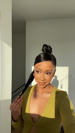 Liza Koshy (@lizzza)’s video of i actually do cuss a little