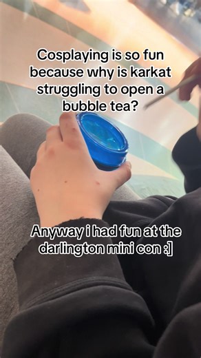 It was fun and i actually did get recognised as karkat despite onr of the horns falling off. #homestuck #karkat @that one TX2 fan(contour)