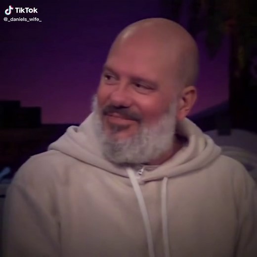 I love the new look 😍 #danielthecameraman #daniel #gmn #gamemasternetwork #rebeccazamolo #fyp #foryoupage #xyzbca #videostar #videostaredit