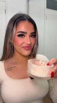 How to make body powder at home! It smells so good and lasts even longer than deodorant. @L‪@LUSH‬