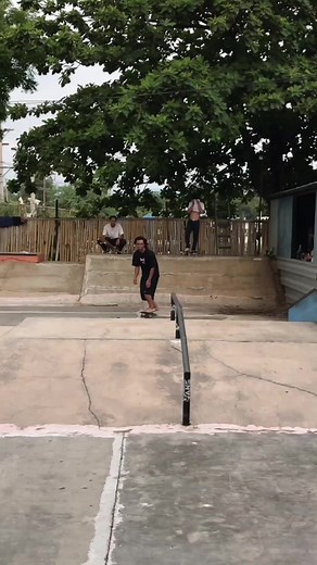 @ion.gudoy - barefoot run 🦶🛹 #skatescenephilippines #skatescenephreels #skateboard #skateboardingisfun #skateboardingph #skateboarding | Skate Scene Philippines