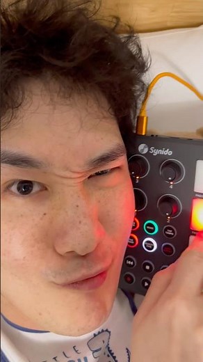 Baby discovers hidden talent for the soundboard