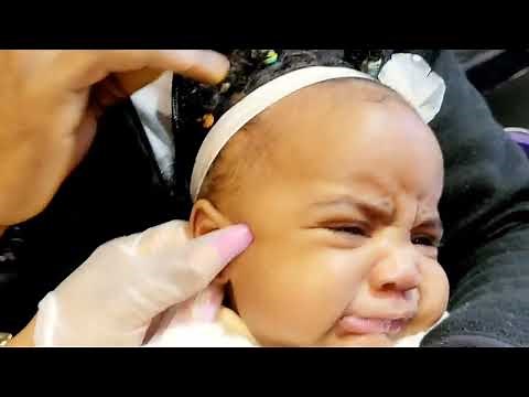 3 Months old Baby getting her Ear Pierced|Claire's Baby Ear Piercing