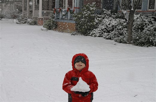 Is it actually safe to eat snow? What to know before you take a bite